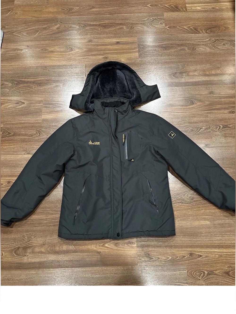 UNISEX  SKI JACKET 
MOERDENG WINTER JACKET Waterproof Snow Ski Coat Size Large